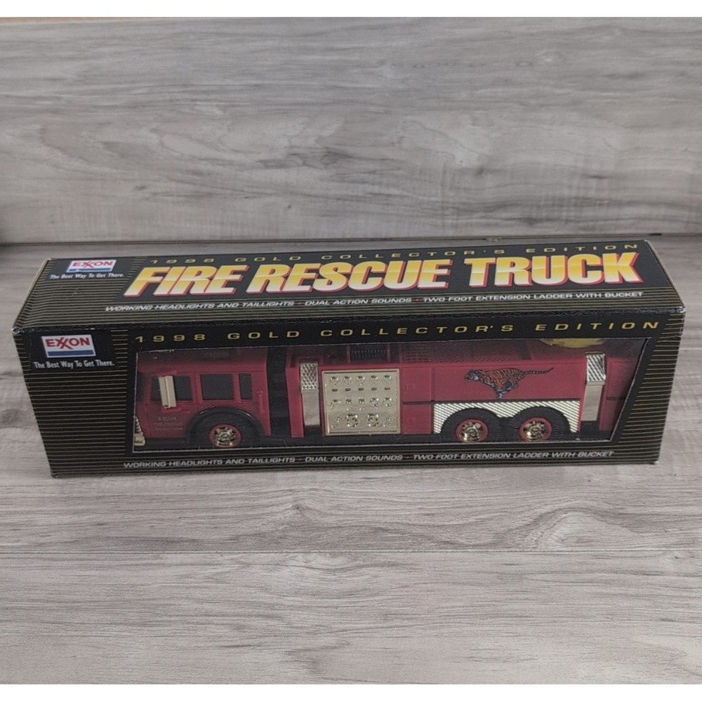 1998 EXXON Gold Collector's Edition Fire Rescue Truck Lights & Sounds